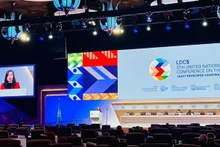 越南外交部副部长黎氏秋姮在会议上发言。（图片来源：外交部供图）