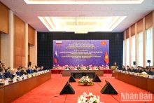 越南国会与俄罗斯国家杜马间议会合作委员会第二次会议。