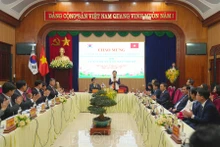 会见场景。（图片来源：baohanam.com.vn）
