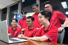 越南队在2023年东盟大学生与信息安全比赛取得优秀成绩。（图片来源：人民军队报）