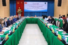 越南-阿尔及利亚政府间委员会第十二次会议。（图片来源：人民军队报）