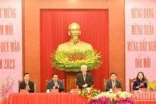 越共中央总书记阮富仲和党、国家领导出席拜年活动。（登科 摄）