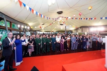 各位代表出席活动。（图片来源：法国驻越南大使馆）
