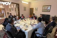 东盟国家驻孟加拉国委员会第62次会议场景。（图片来源：vov.vn）