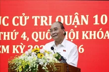 国家主席阮春福在活动上发言。（图片来源：人民军队报）