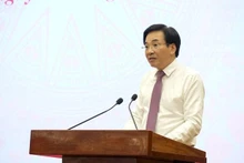 陈文山部长在记者会上发言。（图片来源：bnew.vn）