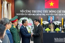 老挝党和国家领导人吊唁原国家主席陈德良同志逝世【组图】