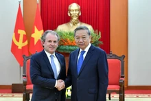 越共中央总书记苏林与Rosen Partners集团执行经理。