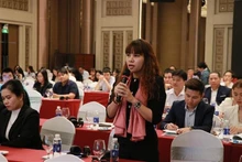 同奈省FDI企业代表在会上发表讲话。（图片来源：越通社 ） 