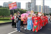 越南参加2025年中国澳门国际幻彩大巡游活动。（图片来源：越通社）
