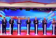 “漫步中国 发现武汉”中外媒体联合采访活动启动仪式。（图片来源：越通社）