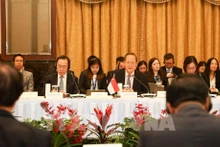 新加坡人力部部长陈诗龙出席第十八届越南与新加坡经济互联互通部长级会议。