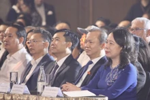 国家副主席武氏映春出席岘港亚洲电影节开幕式。