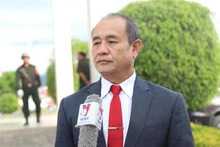 老挝川圹省省委副书记本宏·特塔尼在接受越通社驻老挝记者采访。（图片来源：越通社）