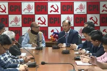 越南《共产主义杂志》社代表团和印度共产党（CPI）代表团举行工作会谈。