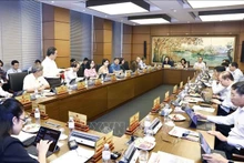 河内市国会代表团讨论场景。（图片来源：越通社）