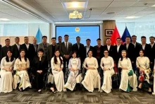 与会代表合影。
