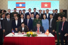 双方签署有关2024年合作内容的会谈纪要。
