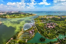 附图。
