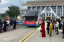 沙巴（越南）— 个旧（中国）国际旅客运输线路正式恢复通车。（图片来源：sgtvt.laocai.gov.vn）