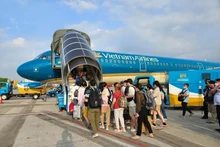 越南各家航空公司增加运力 满足夏季出行需求。