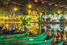 参加2024年暹粒旅游活动的赛船。（图片来源：Fresh News）