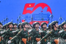 纪念国家统一50周年阅兵游行总彩排隆重举行【组图】