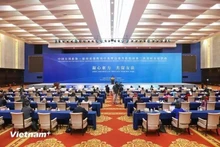 越南祖国阵线中央委员会与中国全国政协暨边境省份组织第三次友好交流活动场景。（图片来源：越通社）