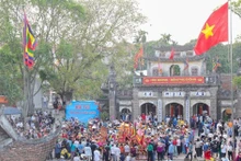 荣圣庙会，又称扶董天王庙会是北部平原地区最大的节日之一。