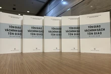 《越南宗教和宗教政策》白皮正式发布。（图片来源：国际报）