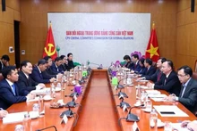 双方会谈场景。（图片来源：越通社）