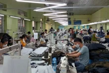 南定纺织服装股份公司的纺织品生产。 （图片来源：明德 摄）