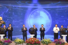 范明正总理出席国家法律门户网站上线仪式【组图】
