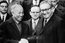 黎德寿出任巴黎会议越南民主共和国政府代表团的特别顾问，直接参加关于在越南结束战争、恢复和平问题的谈判。（图片来源：越通社）