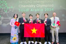 由4名学生组成的越南国家代表队参加在沙特阿拉伯举行的2024年国际化学奥林匹克竞赛。