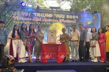 欢度中秋节活动在马来西亚举行。（图片来源：越通社）