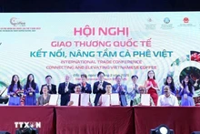得乐省企业与国际组织、企业之间的合作协议签字仪式。（图片来源：越通社）
