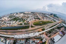 附图。