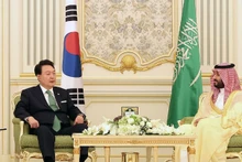 韩国总统尹锡悦和沙特阿拉伯王储兼总理穆罕默德·本·阿勒沙特。 （图片来源：韩联社/越南人民军队）