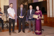 越乌友好议员小组亮相仪式。（图片来源：越通社）