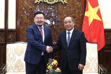 越南国家主席办公厅主任黎庆海会见蒙古国总统办公厅主任。