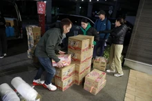 为灾区越南人提供生活用水之旅。（图片来源：越通社）