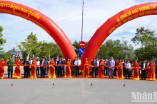常福（越南）-考罗卡（柬埔寨）陆上和水上国际口岸开通仪式。