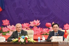越南国会与俄罗斯联邦国家杜马间合作委员会第二次会议拉开序幕