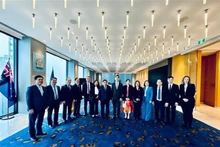 越南计划与投资部长阮志勇访问维多利亚州。（图片来源：越通社）