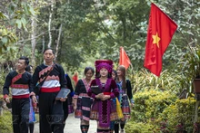 西北山区居民享有宗教信仰自由【组图】