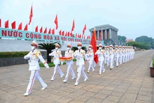 胡志明主席陵——全国人民和国际友人对敬爱的胡志明主席无限的爱戴和永恒的感情汇聚之地【组图】