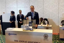 越南国家审计署副审计长裴国勇投票2024-2027 年任期ASOSAI审计委员会成员。（图片来源：越通社）