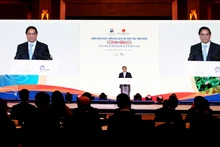 越南政府总理范明正出席越韩旅游促进与文化合作论坛。（图片来源：文化报）