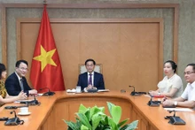 越南政府副总理兼外交部长裴青山与欧盟委员会副主席卡娅·卡拉斯通电话。（图片来源：越通社）